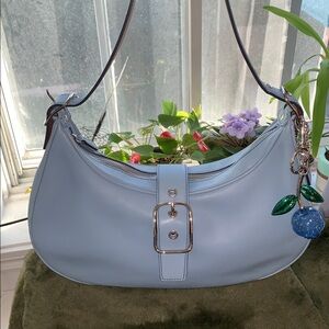 Legacy 2004 “Soft Blue” Hampton